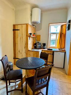 Rustic city centre apartment - 4