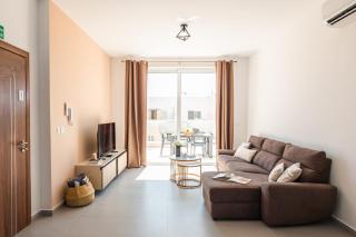 Cayden Penthouse Suites - 5 Minutes to St Julians - 9