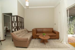 The Valley Guesthouse - Cottage 2 Self-Catering - Gqeberha - 1