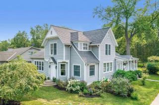 Newly Renovated Cottage 5 mins from Beach! - 7