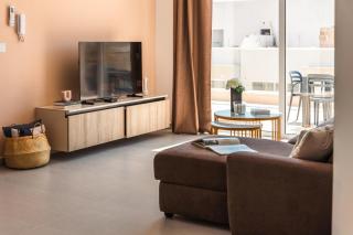 Cayden Penthouse Suites - 5 Minutes to St Julians - 6