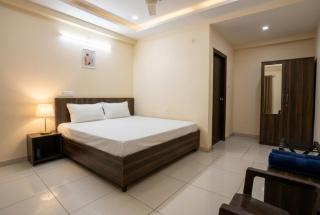 Hotel Aarav Grand Chandigarh - 0