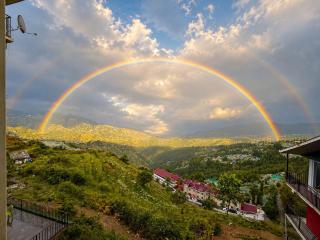 The Misty Heights l Rooms and Restaurant l Family Groups & Events l Open Air Lawn l Kufri by Exotic Stays - 0
