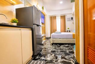 Symfoni Nichols Property with Spacious Balcony - 3