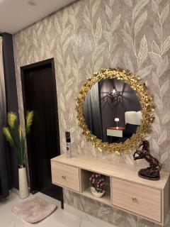 Luxury 1BR Haven, Self Check-In, Bahria Town - 8
