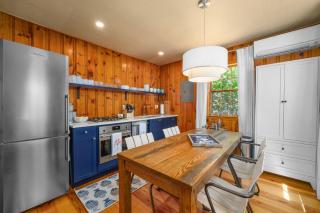 Chic Coastal Cottage Near Beach - Dennis Port - 9