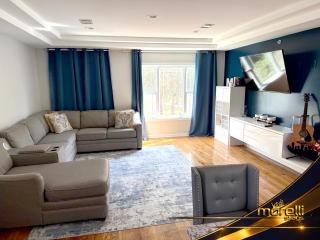 Modern 3BR Apartment Near MetLife Stadium & Newark Airport - 0
