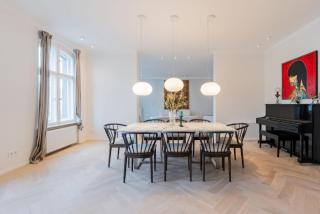 Sunny Apartment! Ideal location - 1