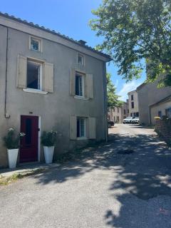 Maison authentique au pied de la Montagne Noire - 2