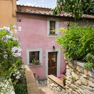 Casa Livia - with a view in a medieval village near Pisa - 0