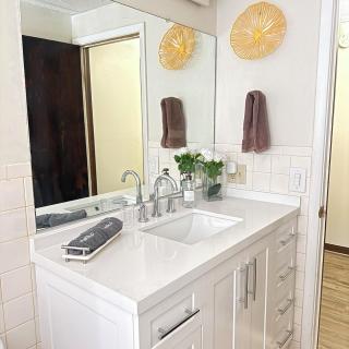 ANGOLA BEACH APARTMENT - Grandview Bay - 4