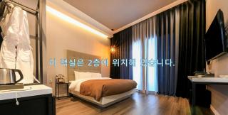 Merrymud Hotel - 9