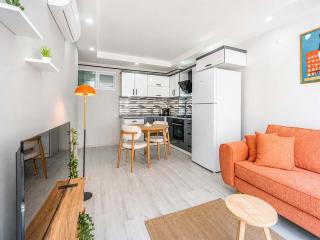Bliss Modern 2BR City Center Stay - Antalya - 3