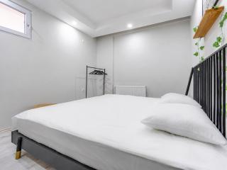 Cozy 2BR Swan Apartment in City Center - 5