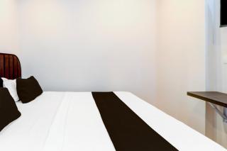 Super Hotel O Aastha Inn - 1