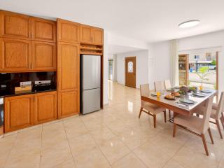 Delina Coastal Villa - 3