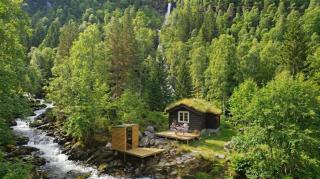Retreat by the Falls & Riverside Sauna - 6