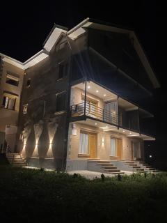 The hills retreat - 7