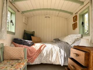 Mabel the Steam Roller Caravan at Rosuick Organic Farm - 7