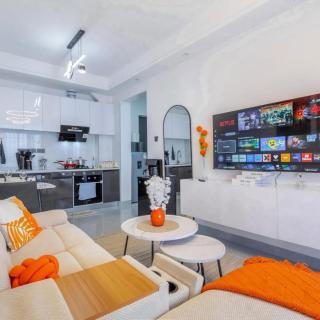 Hillcrest Apartments - 8