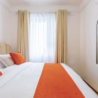 Hillcrest Apartments - 3