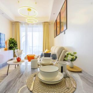 Hillcrest Apartments - 2