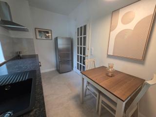 Bellevue Apartment with AC & heating & terrace - 1