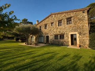 CAN BORBÓ - Masia con piscina y parking - 9