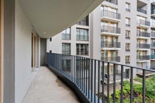 Triple Balcony Residence - 1