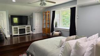 Cozy Riverfront Cottage - Pool, Hot Tub, 35 min NYC - 2