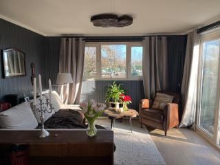 Lakehouse 20m from Amsterdam! Fireplace & Cinema - 0