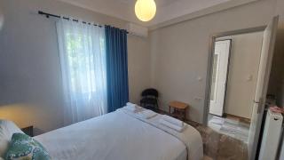 Giota's Family Home - 8