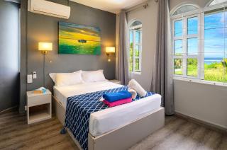 Direct Beachfront 5-BR Villa w Pool - 6