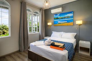 Direct Beachfront 5-BR Villa w Pool - 1