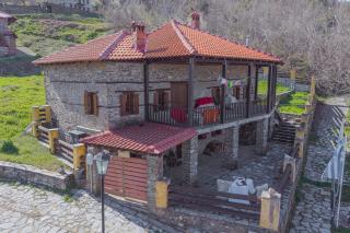 Παραδοσιακό Πετρόχτιστο Εξοχικό για έως 12 Άτομα - 9