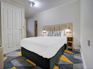 Dream Hotel - 9