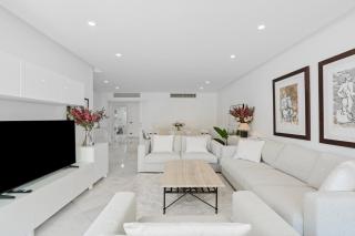 Beachfront Luxury Apartment with Private Pool - 6