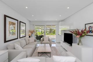 Beachfront Luxury Apartment with Private Pool - 1