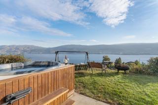 Panoramic Summerland Lake View Studio with Hot Tub - 7