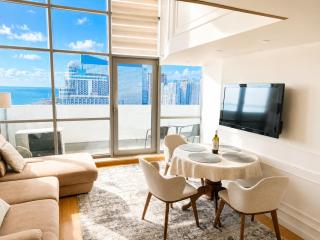 The Infinity Residence Elegant Duplex with Panoramic Sea View & Balcony - 6