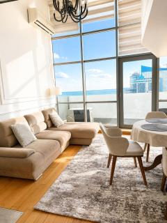 The Infinity Residence Elegant Duplex with Panoramic Sea View & Balcony - 5