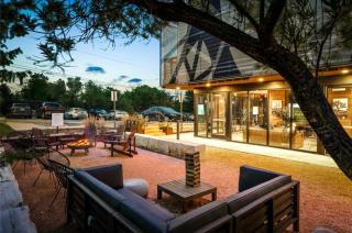 Stunning brand new South Austin condo 2 mi from DT - 8