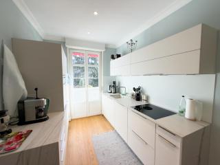 Luxury 3-Room Apartment with 2 balcony close to Main Station central and calm - 5
