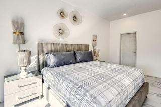 Spacious Luxury Apartment with Ocean Views, Pool and steps to Playa El Médano - 1