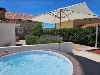 Country House Frane near Krka Waterfalls & Šibenik - 9