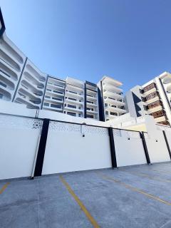 cloud nine best beachfront apartment - 9