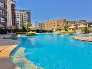 Luxury Duplex 4BR 4BR has pool Access Mall access - 2