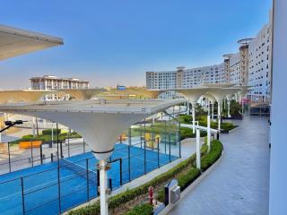 Luxury Duplex 4BR 4BR has pool Access Mall access - 2