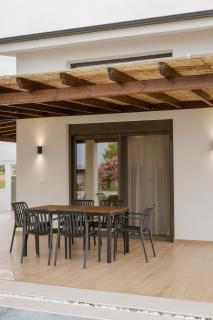 Nerina House - 6