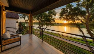 Lakefront Oasis Casa Hoyo 12 Private Retreat - 0